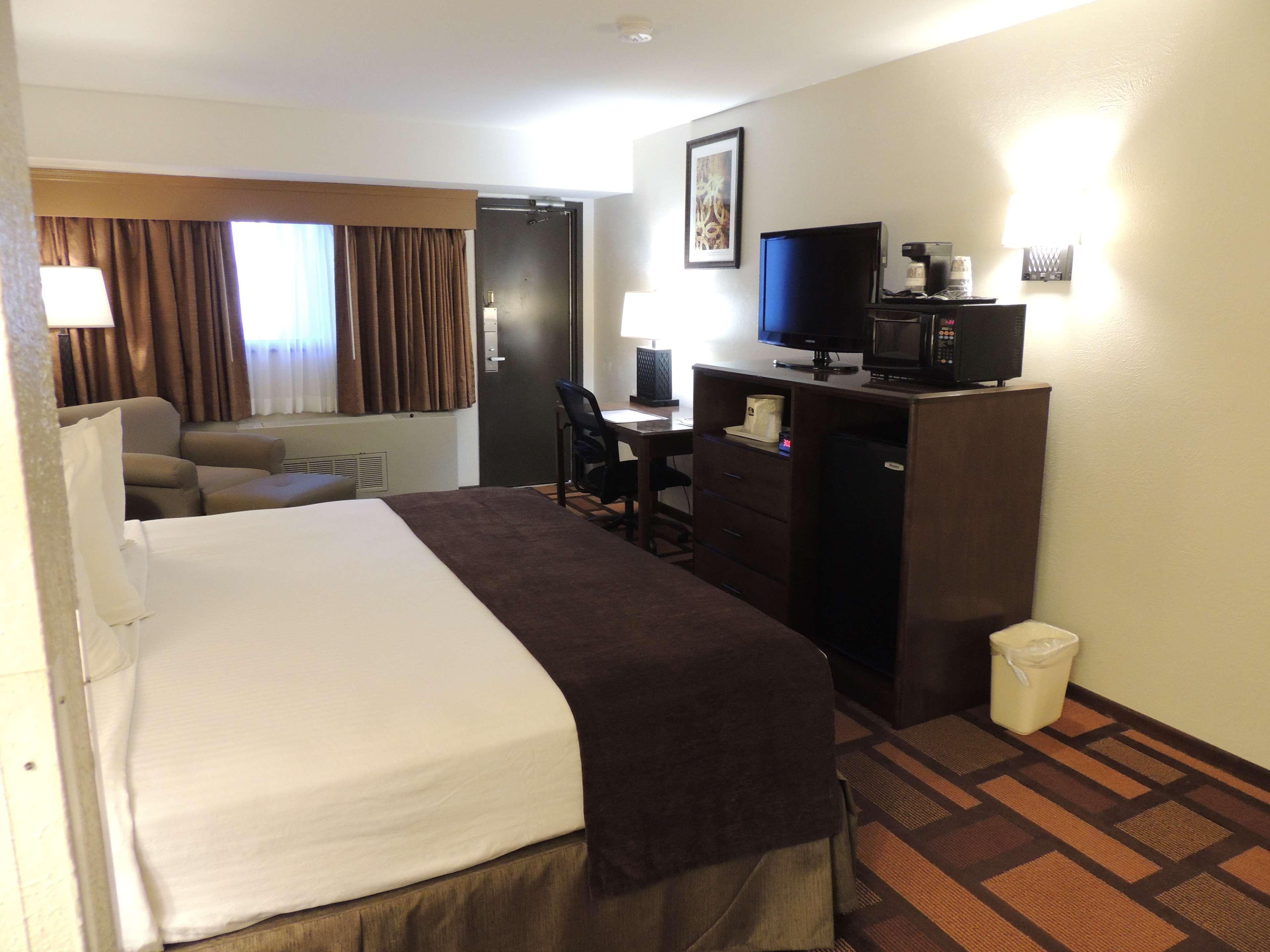 Best Western Tower West Lodge Жилет Екстериор снимка