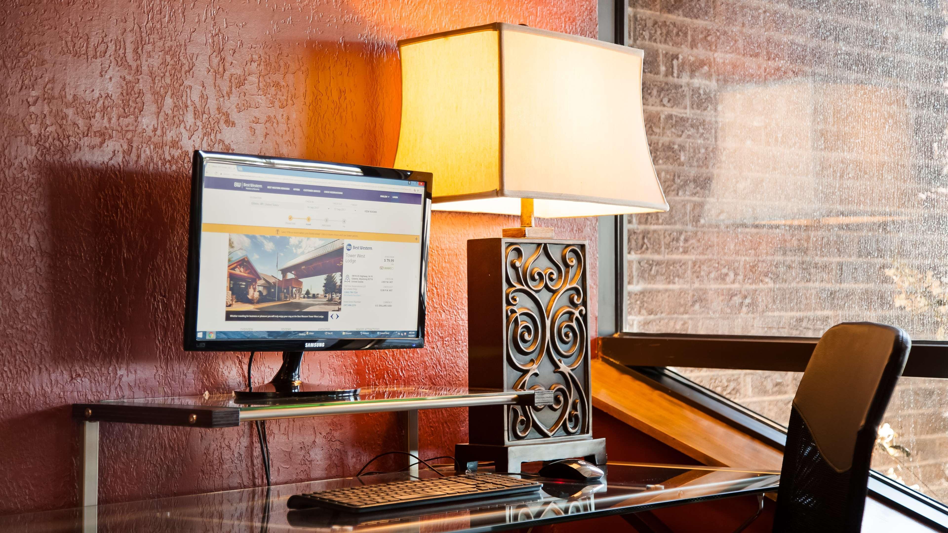 Best Western Tower West Lodge Жилет Екстериор снимка