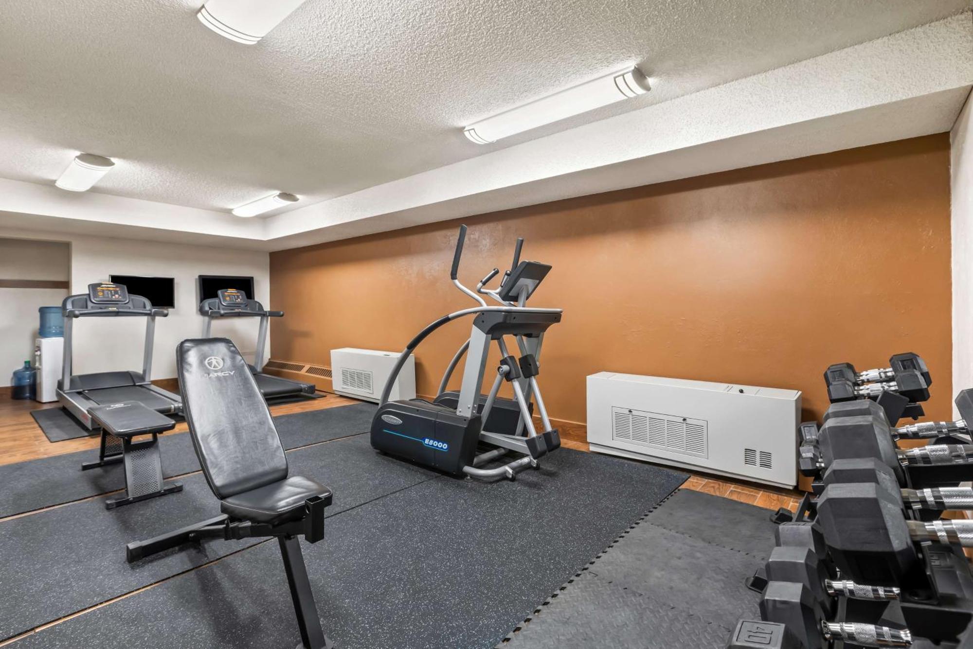 Best Western Tower West Lodge Жилет Екстериор снимка