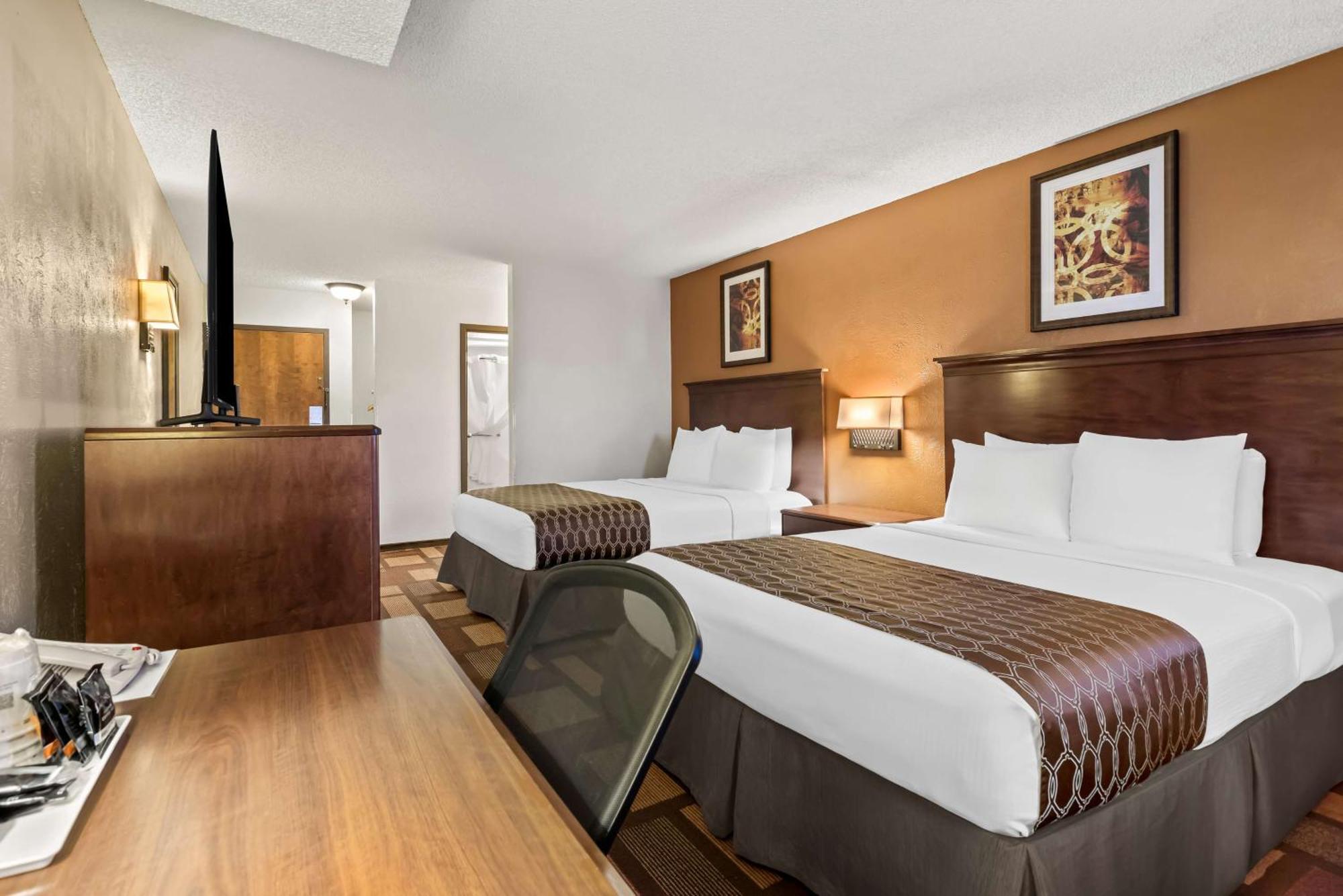 Best Western Tower West Lodge Жилет Екстериор снимка