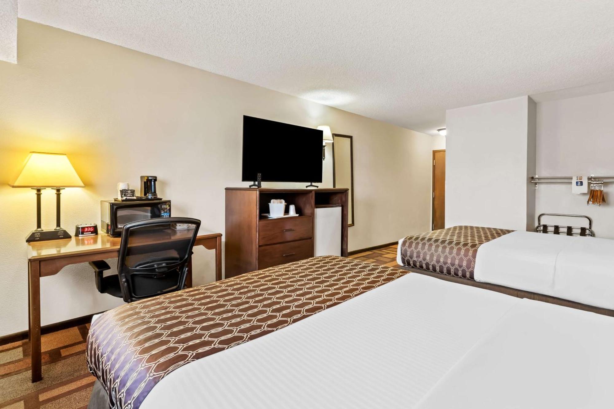 Best Western Tower West Lodge Жилет Екстериор снимка