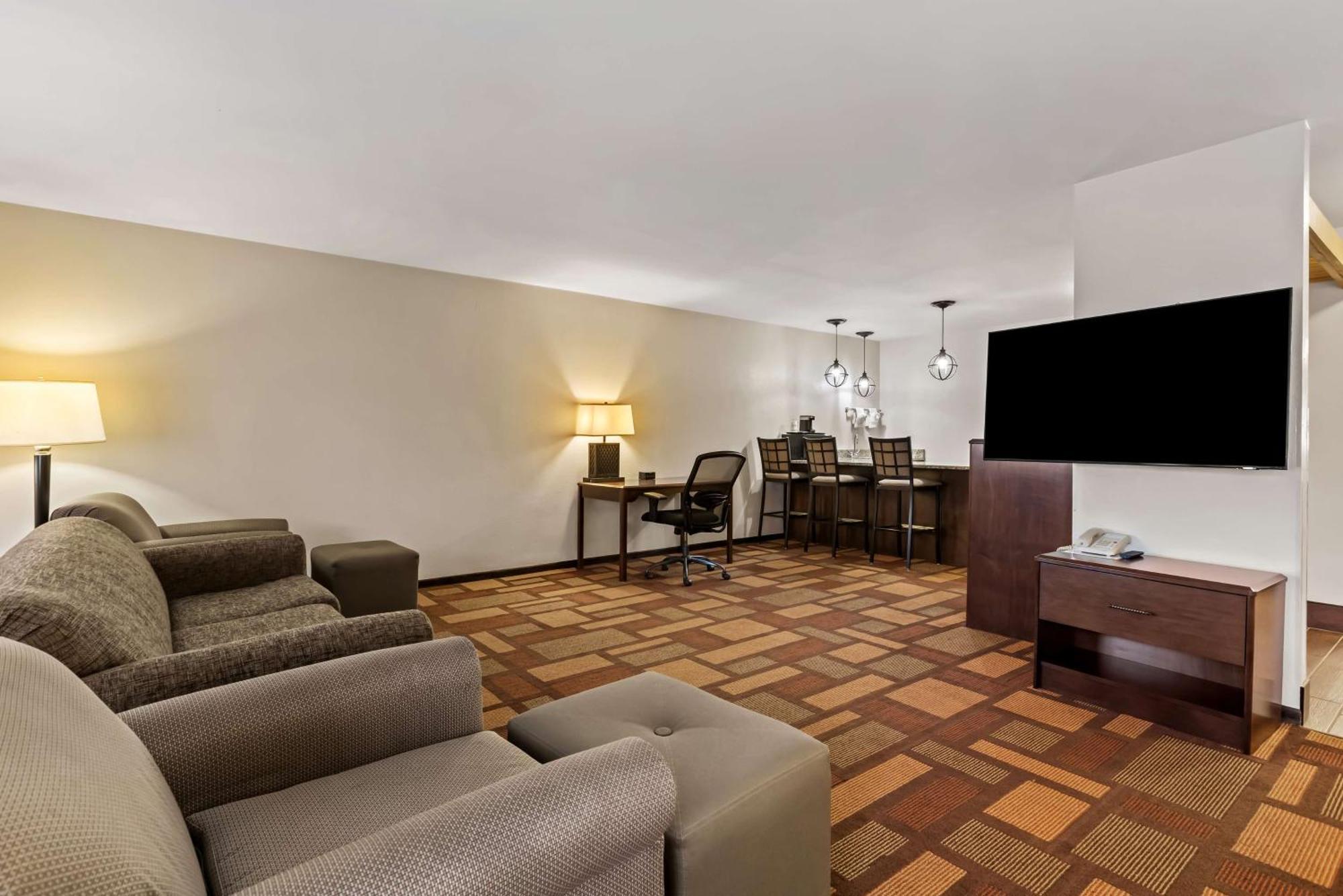 Best Western Tower West Lodge Жилет Екстериор снимка