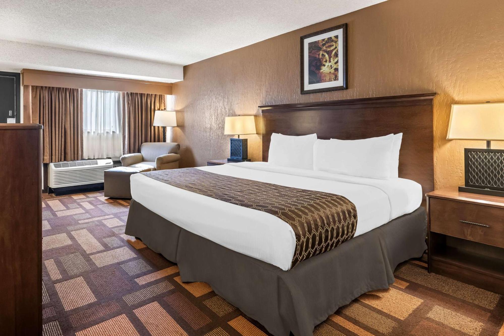 Best Western Tower West Lodge Жилет Екстериор снимка