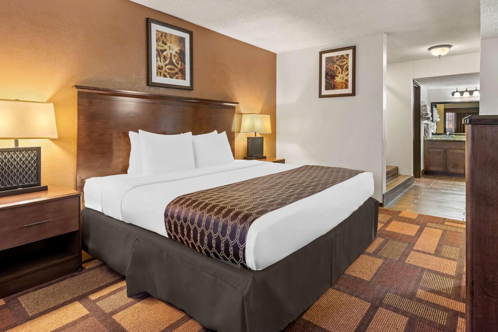 Best Western Tower West Lodge Жилет Екстериор снимка