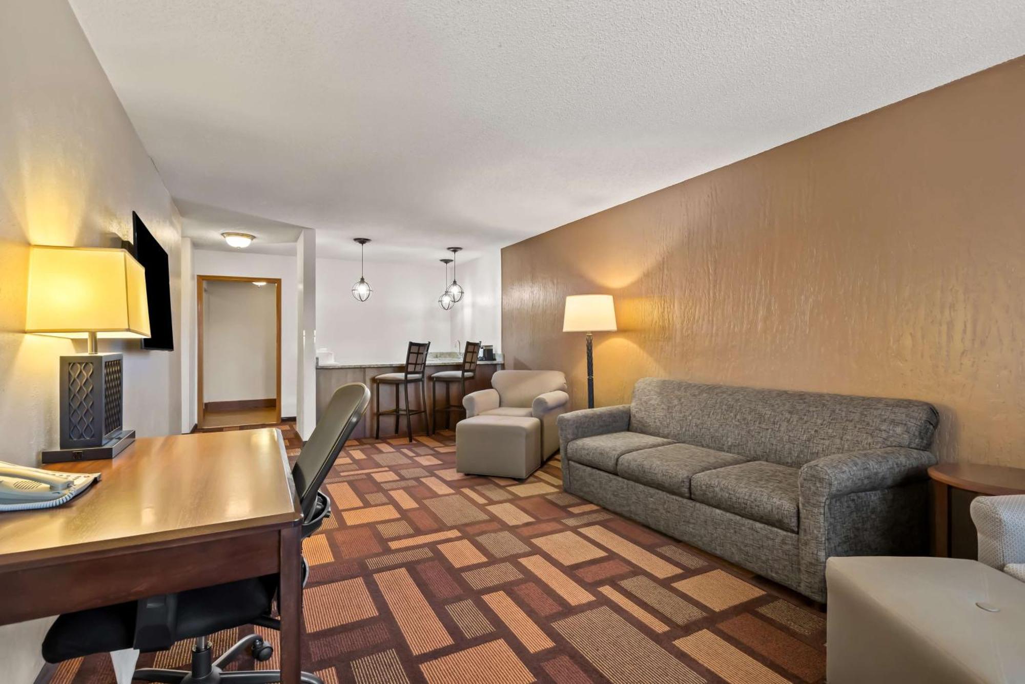 Best Western Tower West Lodge Жилет Екстериор снимка