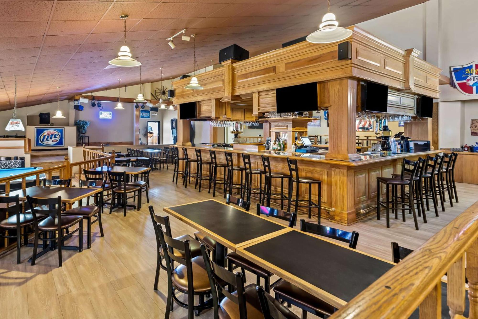 Best Western Tower West Lodge Жилет Екстериор снимка