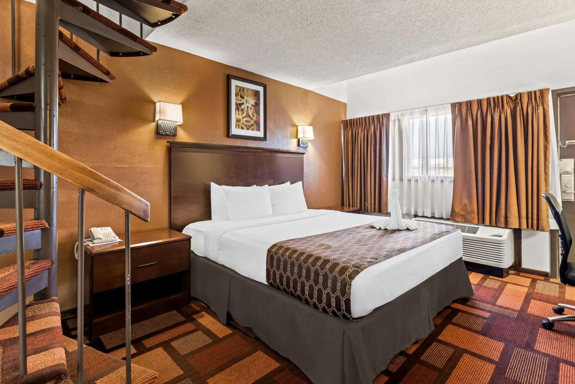Best Western Tower West Lodge Жилет Екстериор снимка